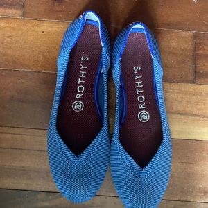 Rothys size 7 blue flat